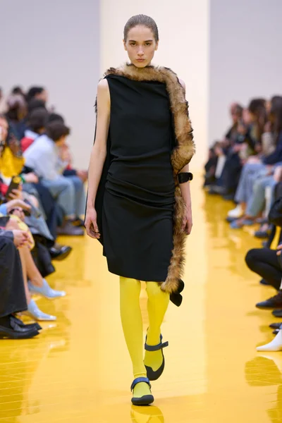 Look 33